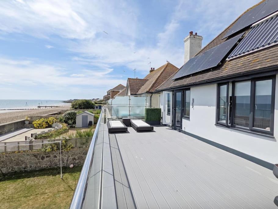Beach View Middleton-on-Sea Exterior photo
